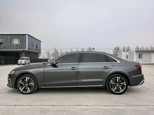 Audi A4L 2022