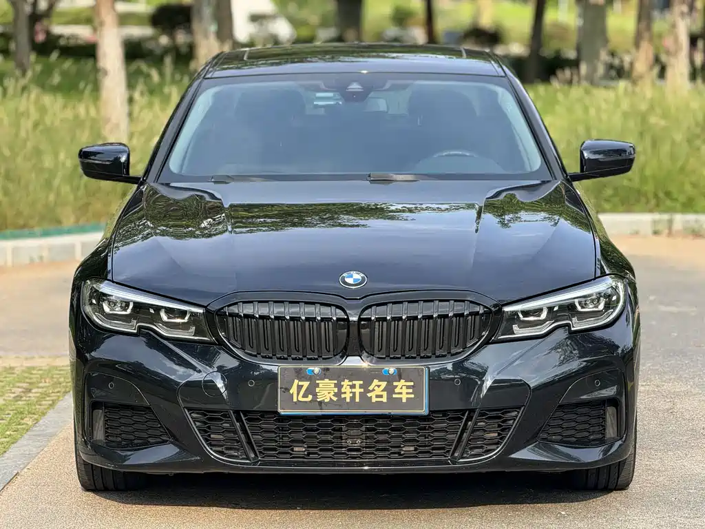 BMW 3 Series 2021