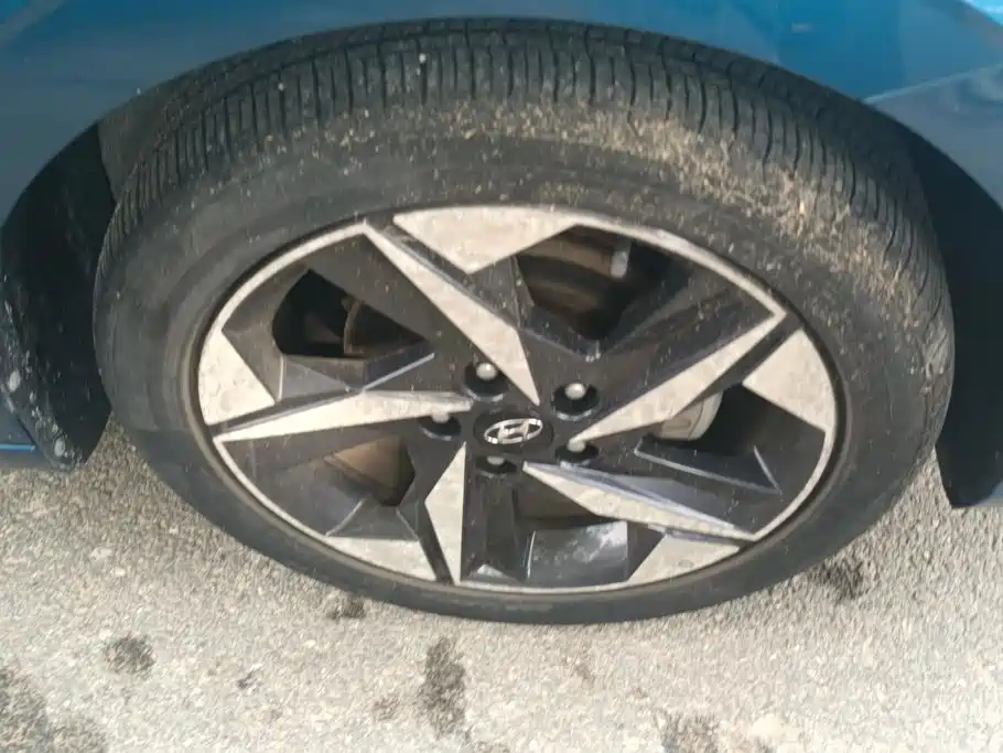 Hyundai Elantra 2021