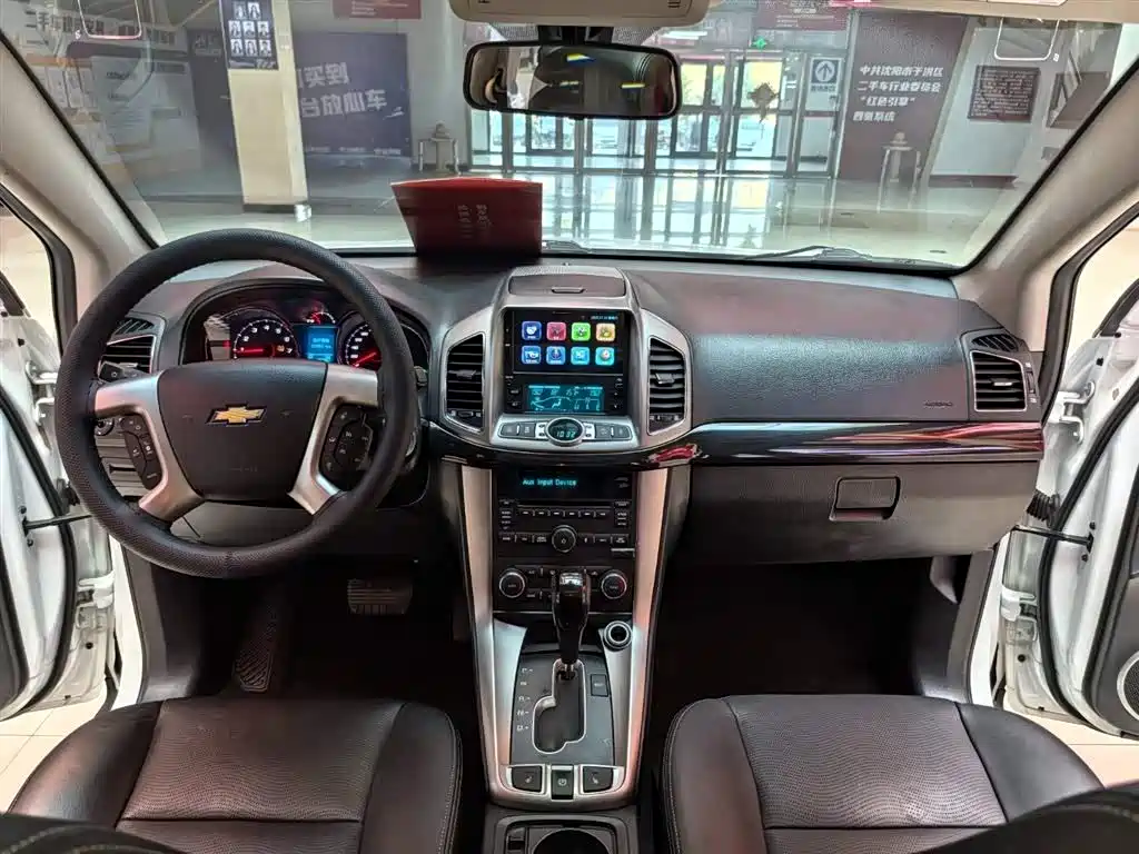 Chevrolet Captiva 2017 — фото 11