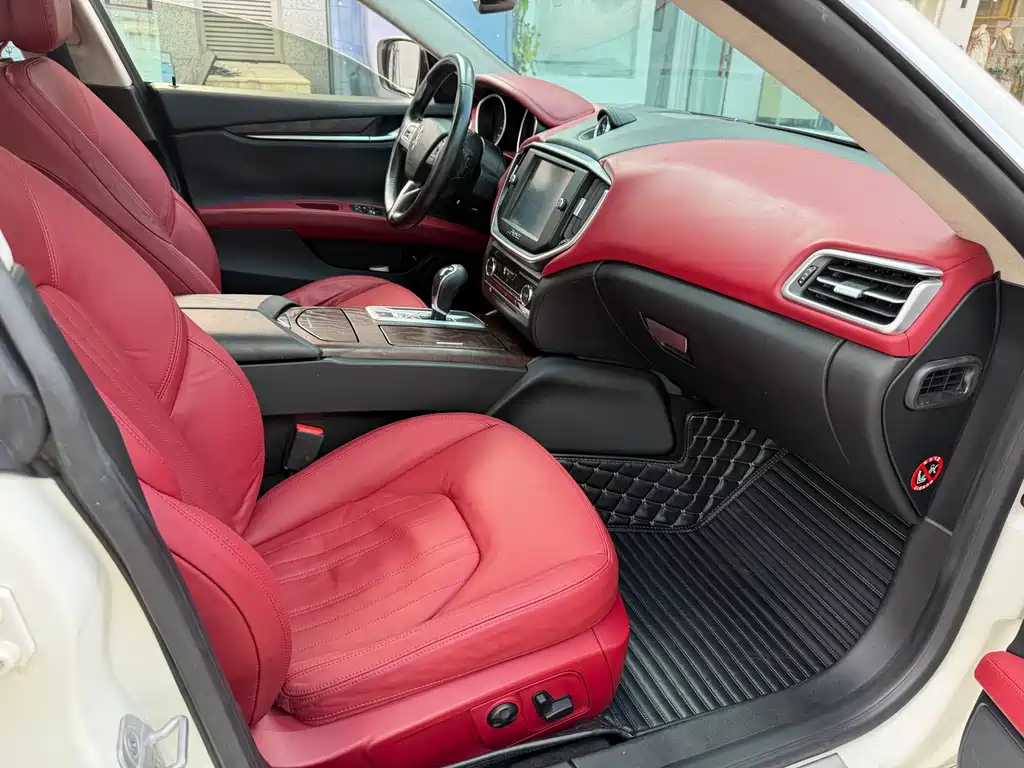 Maserati Ghibli 2015 — фото 11