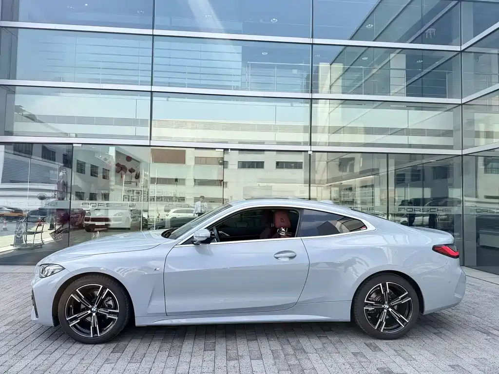 BMW 4 Series 2025 — фото 2
