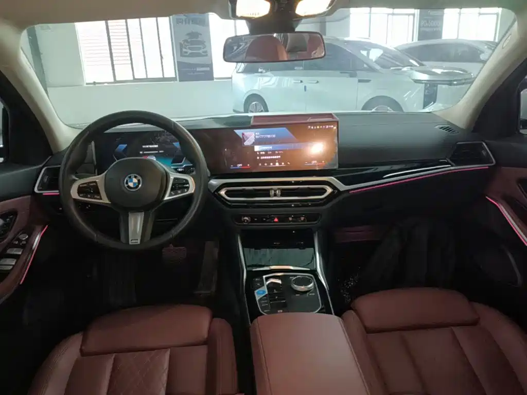 BMW i3 2024 — фото 10