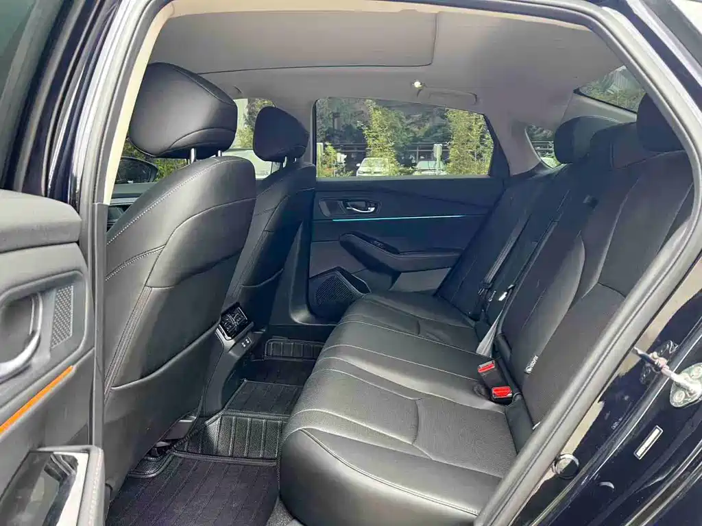 Honda Accord 2024 — фото 10
