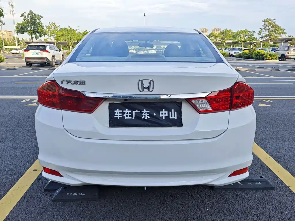 Honda City 2016 — фото 21