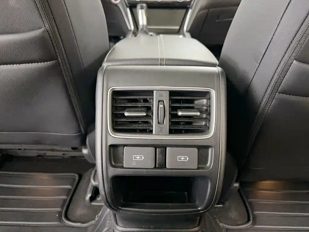 Honda Accord 2022 — фото 12