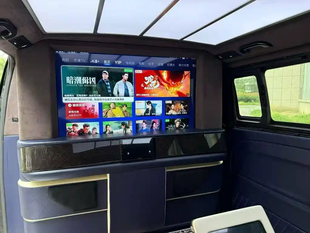 Mercedes-Benz V-Class 2020 — фото 6