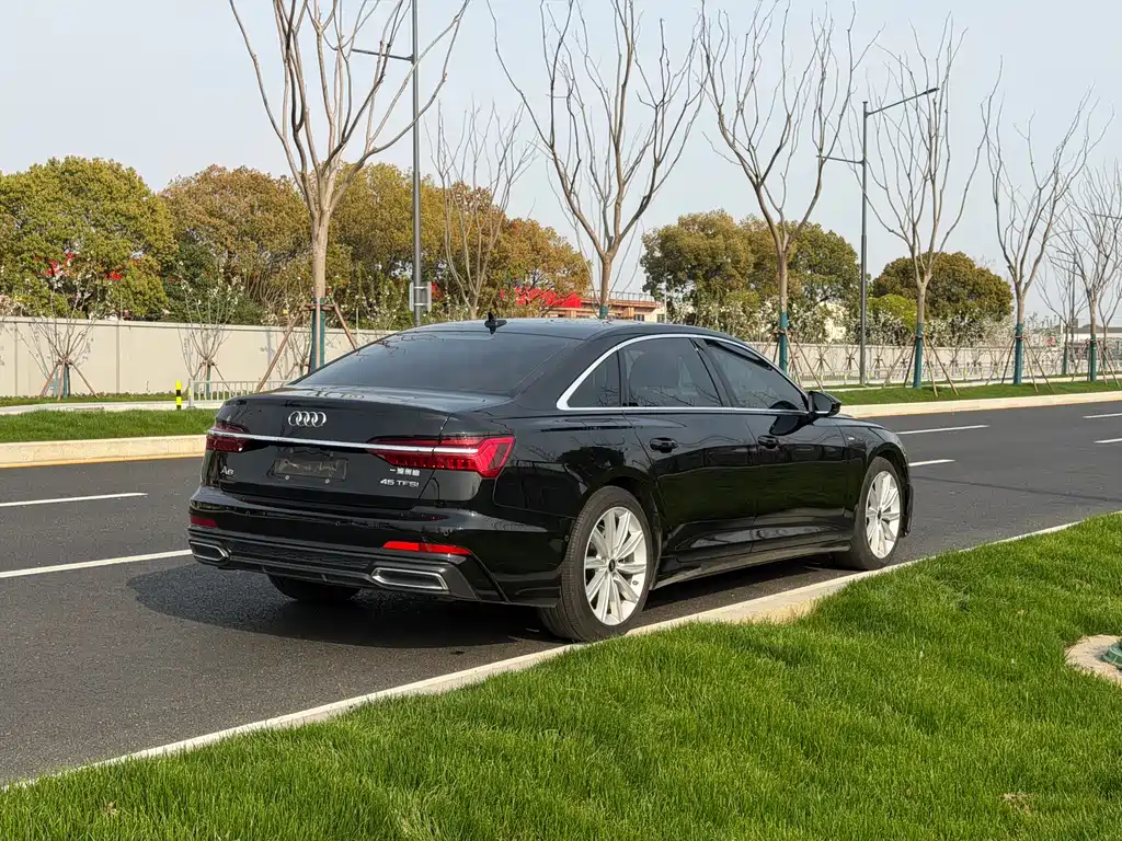 Audi A6L 2022 — фото 10
