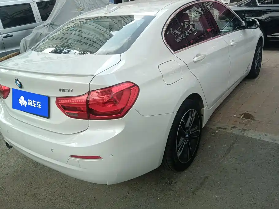 BMW 1 Series 2019