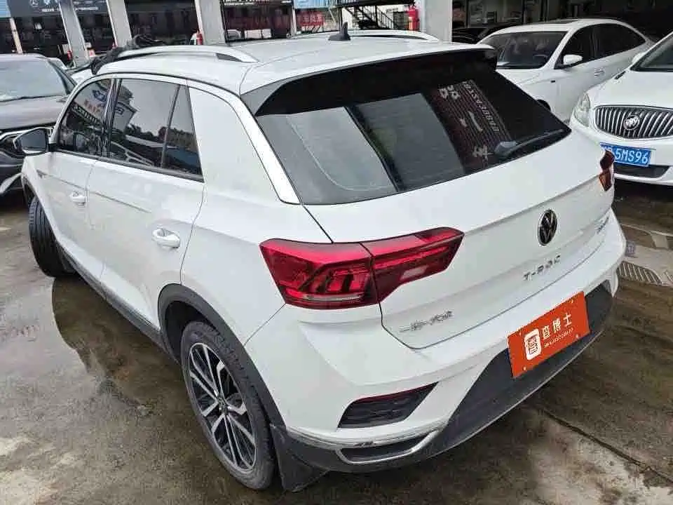 Volkswagen T-Roc 2022 — фото 11