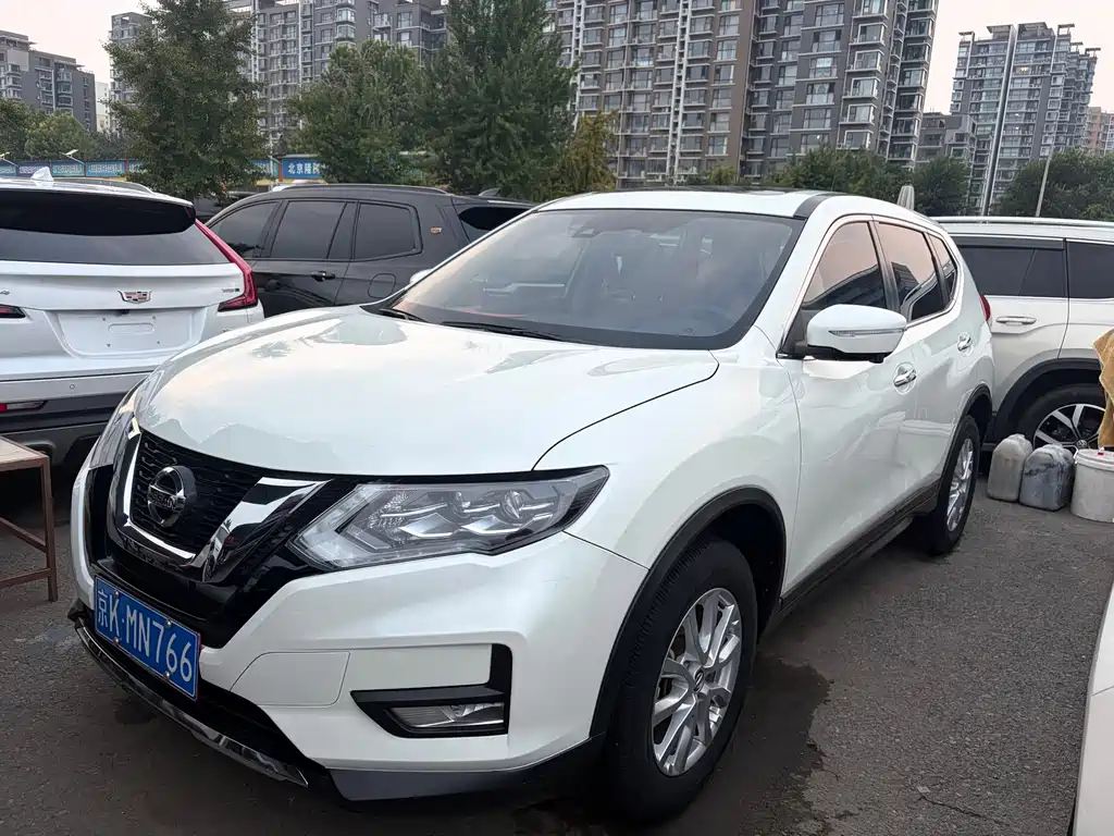 Nissan X-Trail 2021 — фото 1