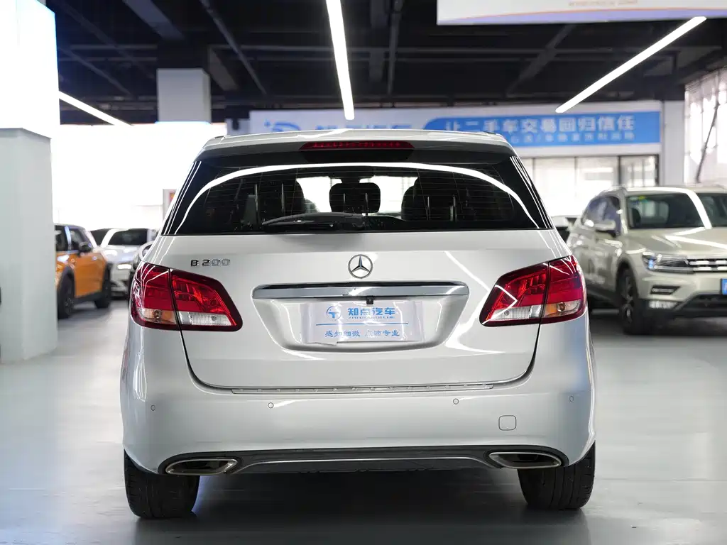 Mercedes-Benz B-Class 2018 — фото 24