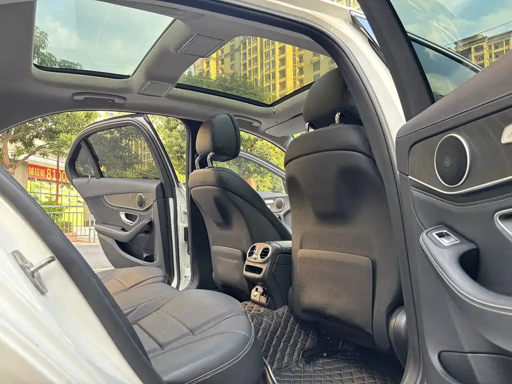 Mercedes-Benz C-Class 2019 — фото 13