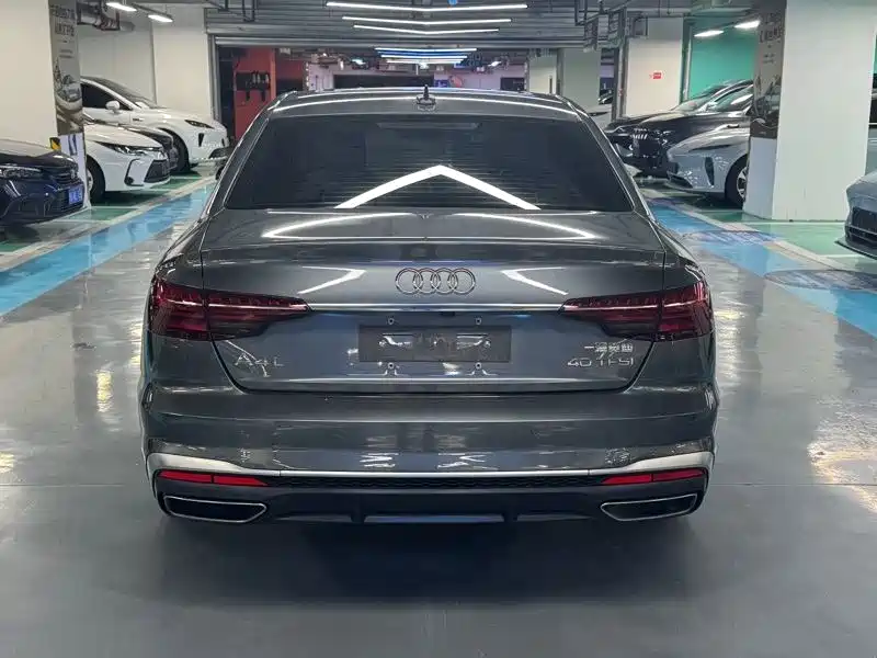 Audi A4L 2022 — фото 11