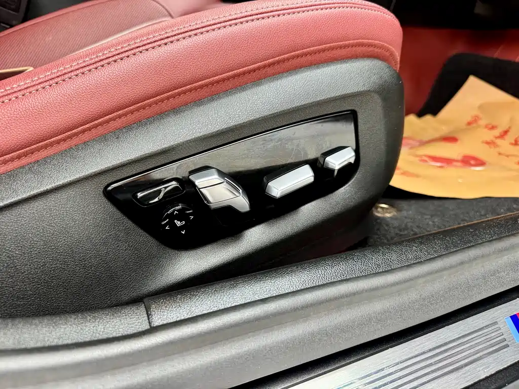 BMW 5 Series 2020 — фото 18