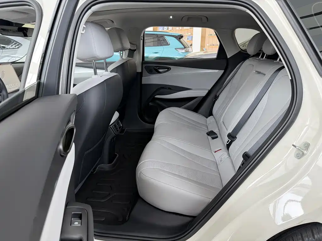 BYD Seal 06 DM-i Wagon 2025 — фото 4