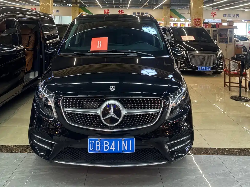 Mercedes-Benz V-Class 2022 — фото 2
