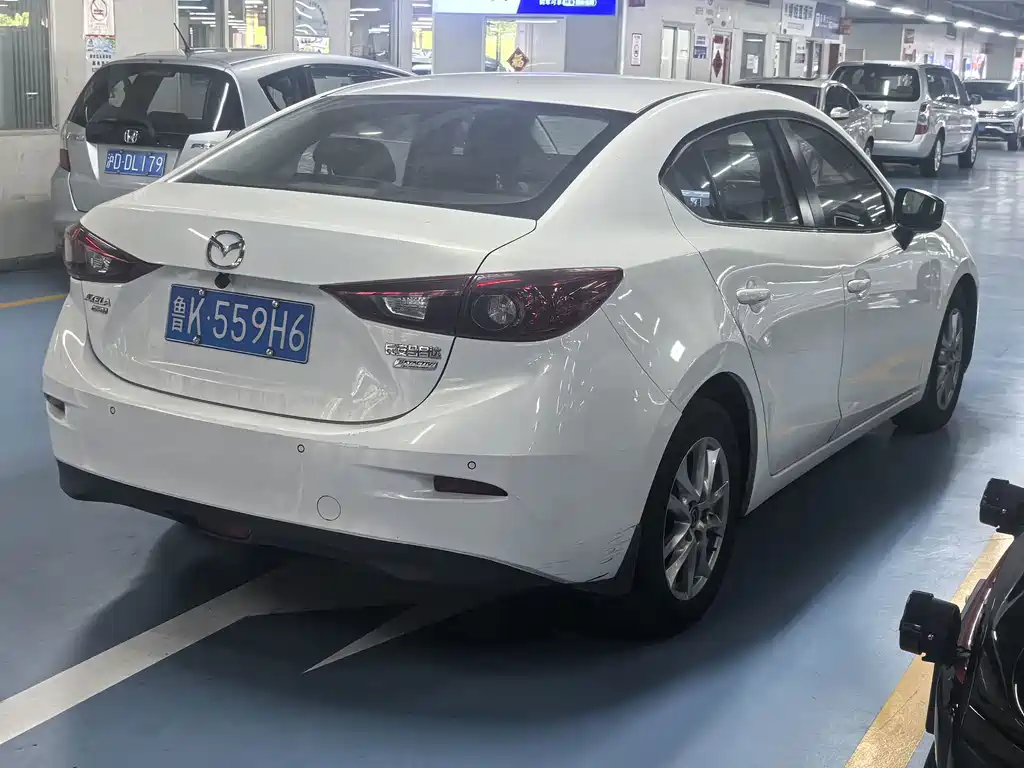 Mazda 3 Axela 2017