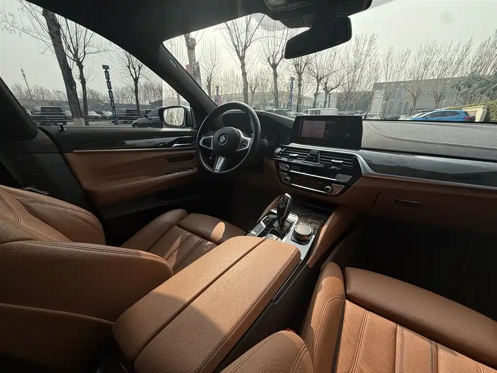 BMW 6 Series GT 2020 — фото 28
