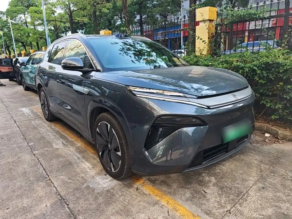 BYD Tang L 2025