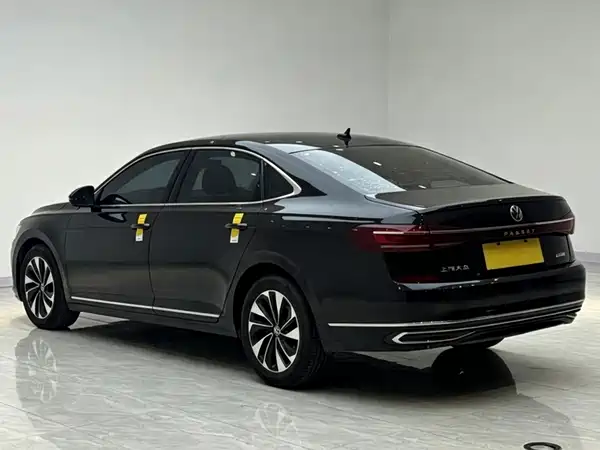 Volkswagen Passat 2022