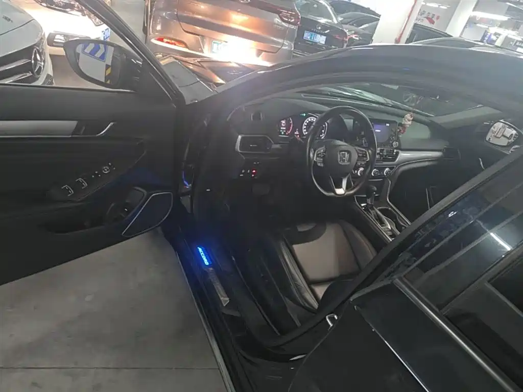 Honda Accord 2021 — фото 16