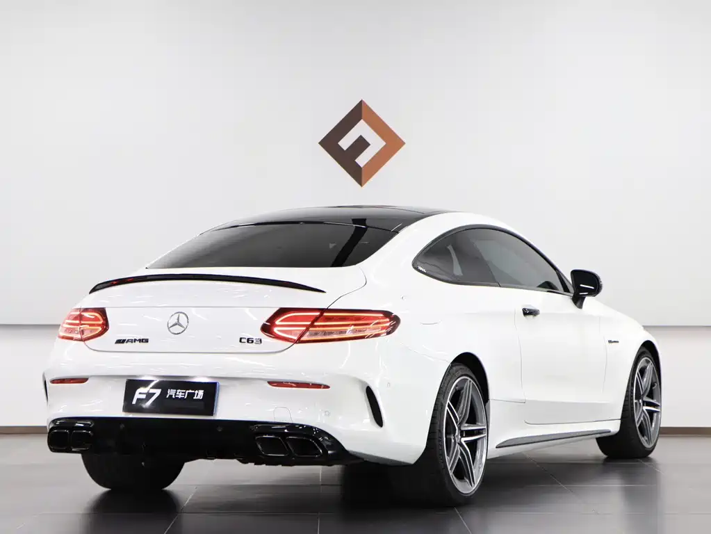 Mercedes-Benz C-Class AMG 2020 — фото 6