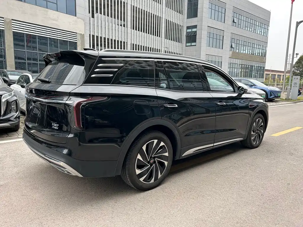 Hongqi HS7 PHEV 2024 — фото 13