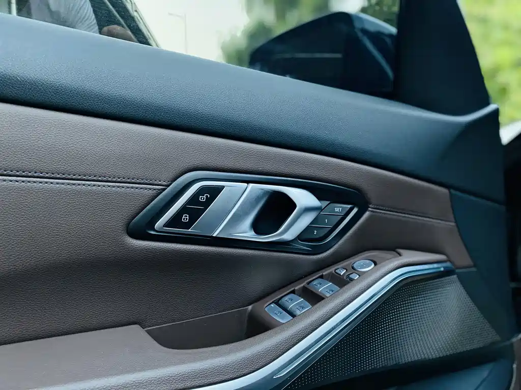 BMW i3 2024 — фото 10