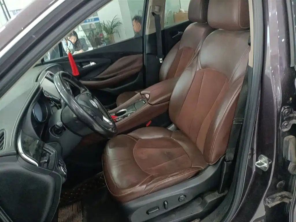 Buick Envision Plus 2016 — фото 11