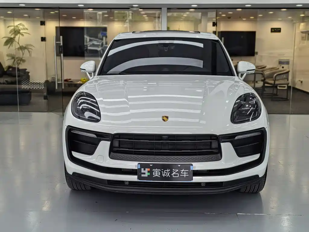 Porsche Macan 2023 — фото 2