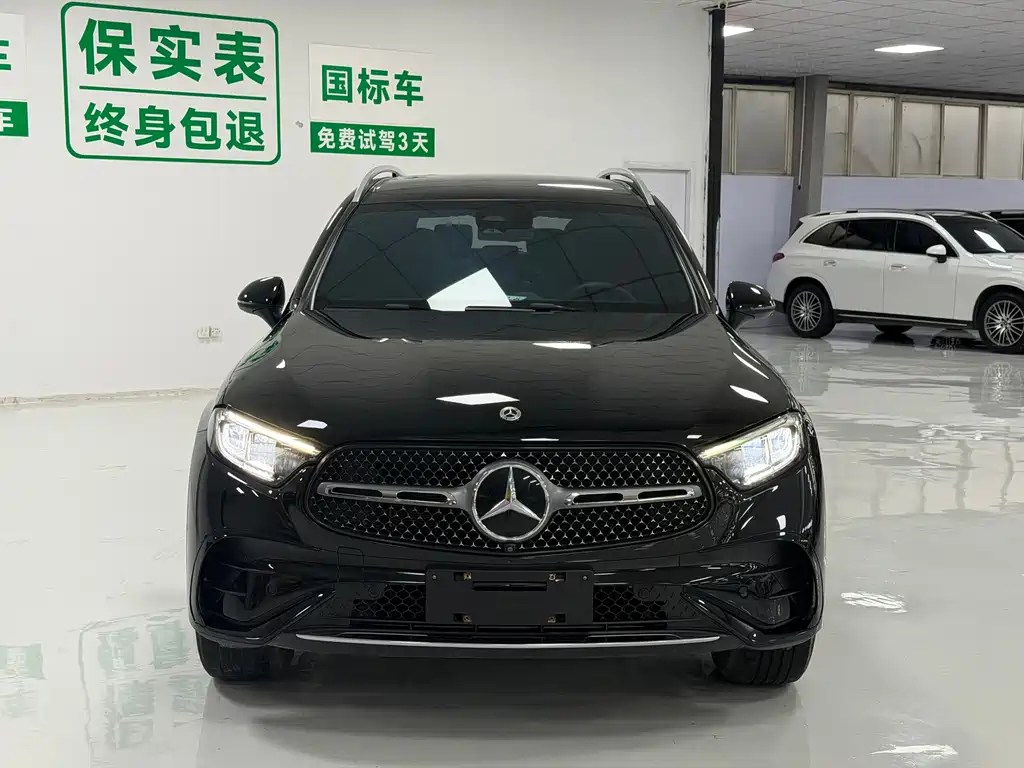 Mercedes-Benz GLC 2023