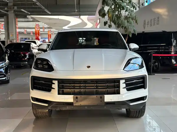 Porsche Cayenne 2025