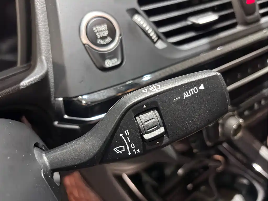 BMW 1 Series 2019 — фото 18