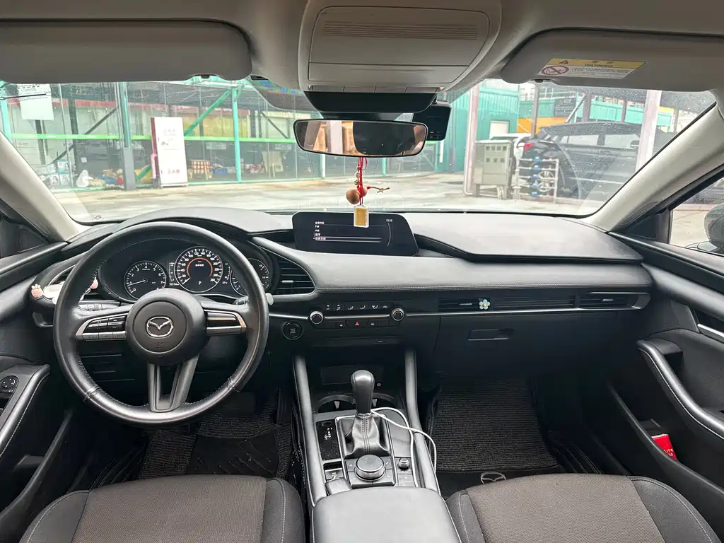 Mazda 3 Axela 2021