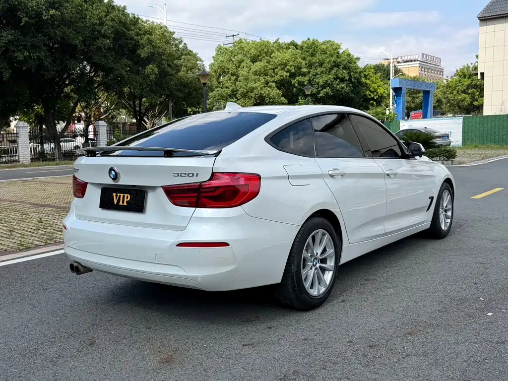 BMW 3 Series GT 2020 — фото 10