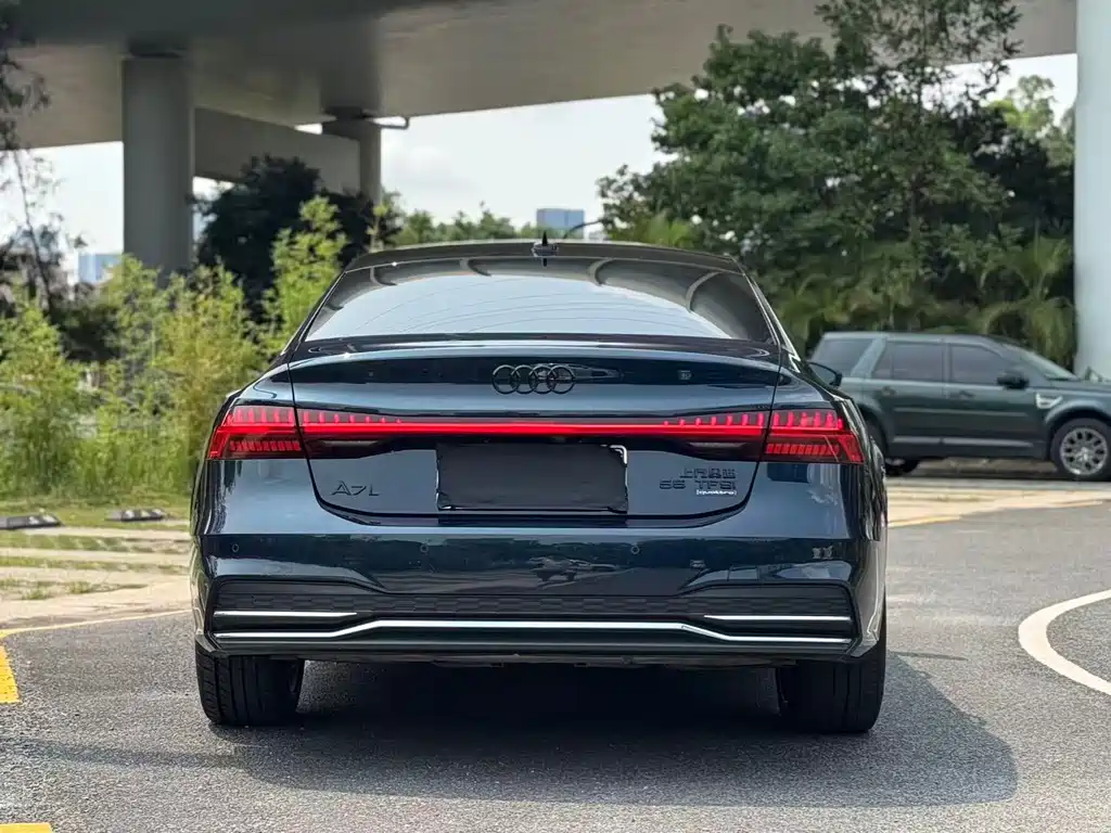Audi A7L 2022 — фото 5