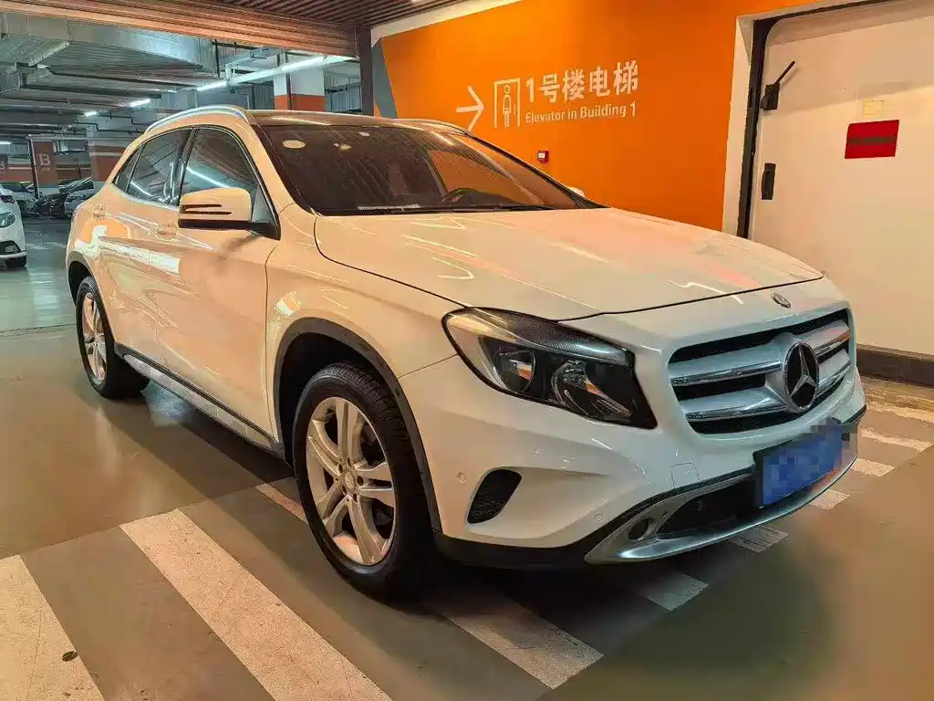 Mercedes-Benz GLA 2016