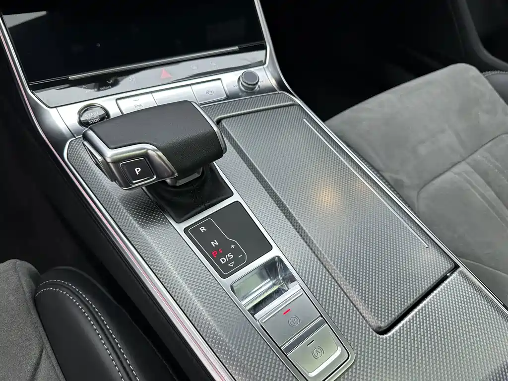 Audi A6L 2023 — фото 18