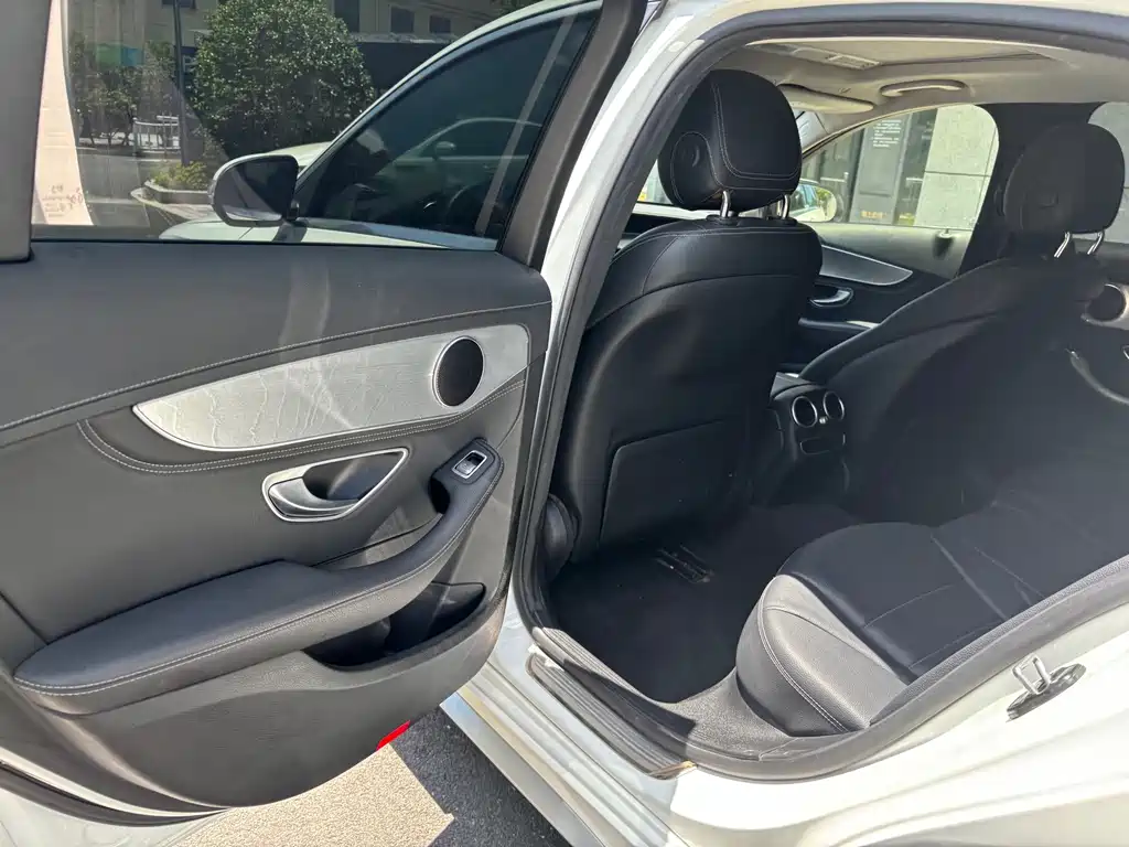 Mercedes-Benz C-Class 2019 — фото 10