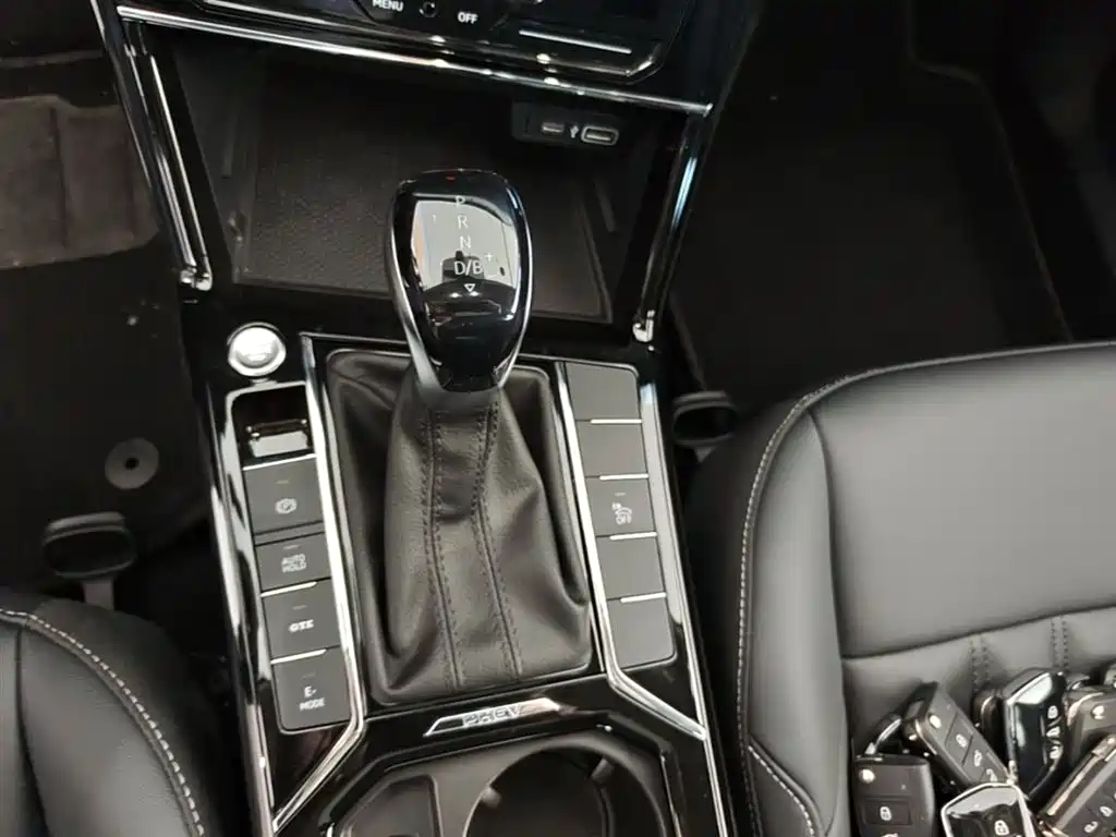 Volkswagen Passat PHEV 2026 — фото 14