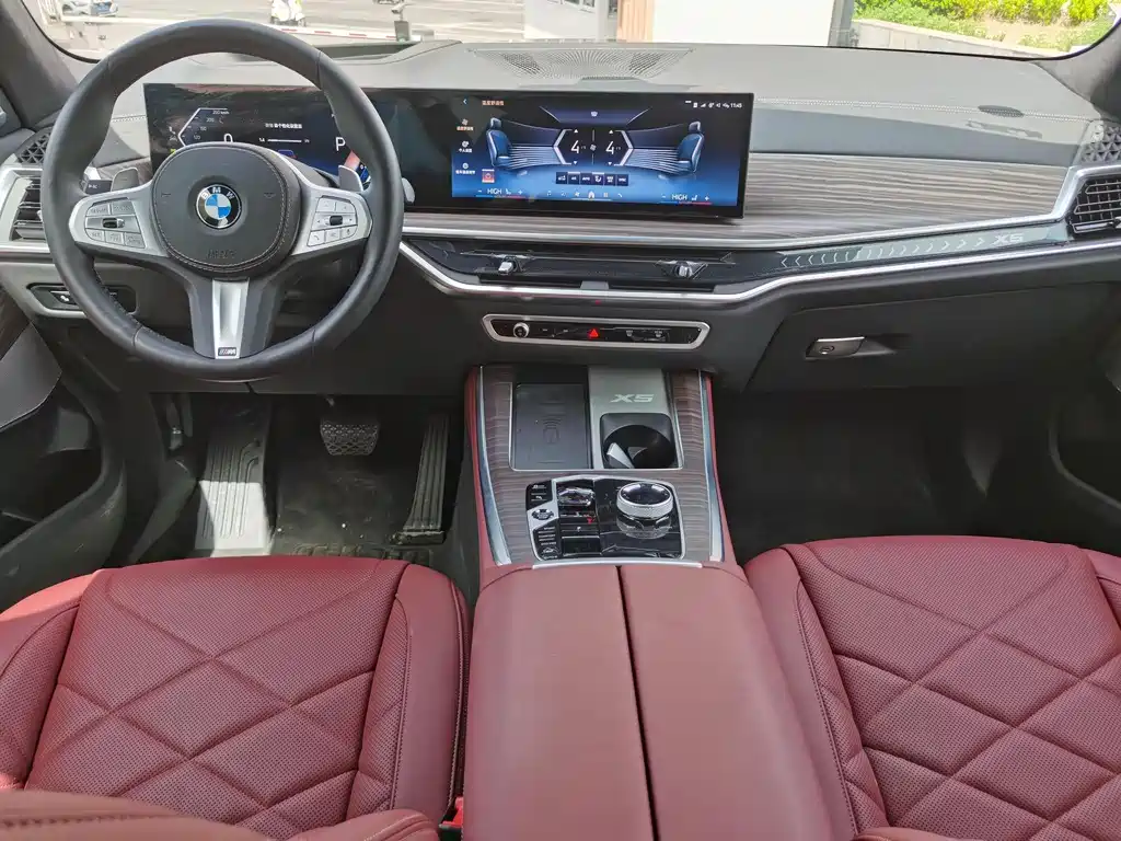 BMW X5 2025 — фото 18