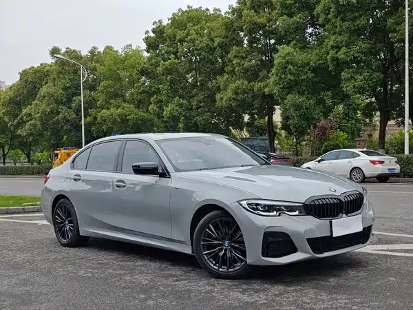 BMW 3 Series 2021