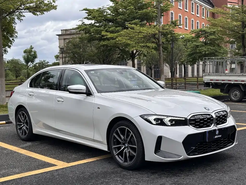 BMW 3 Series 2024