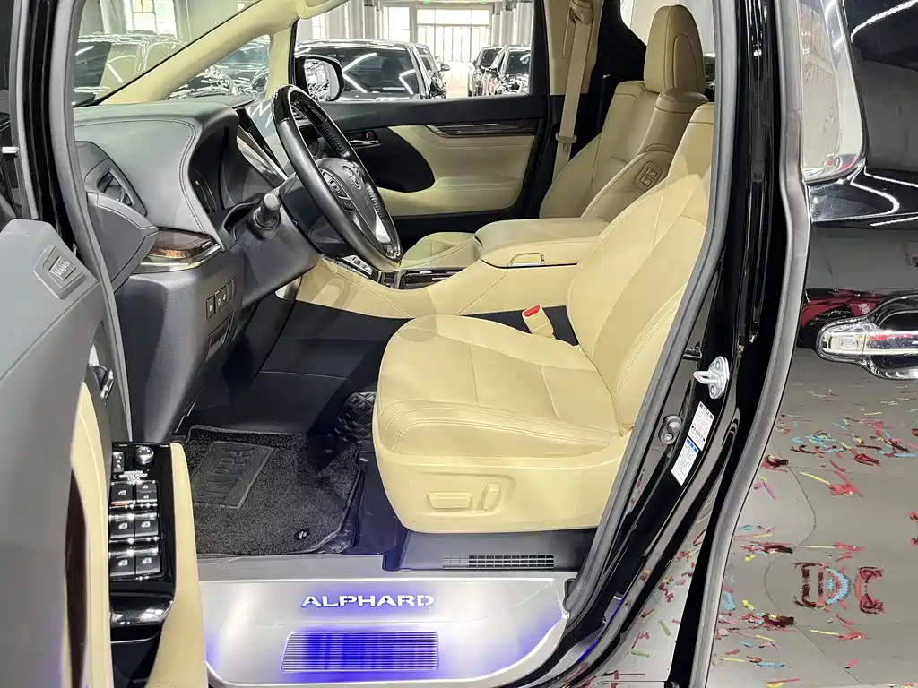 Toyota Alphard 2021 — фото 4