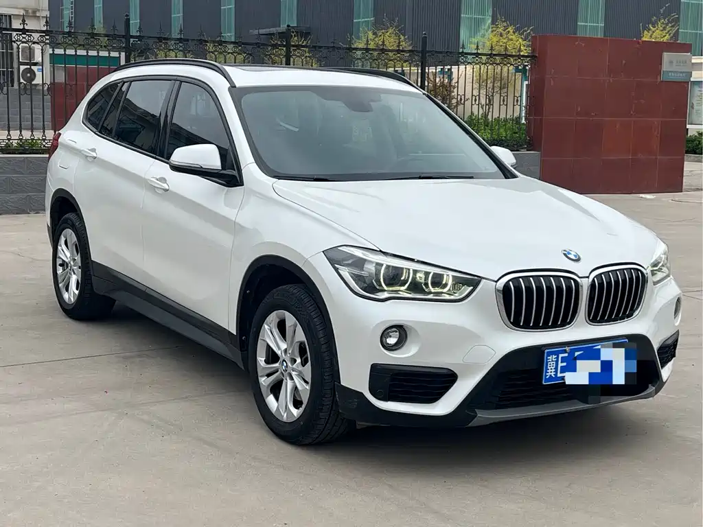 BMW X1 2017 — фото 3