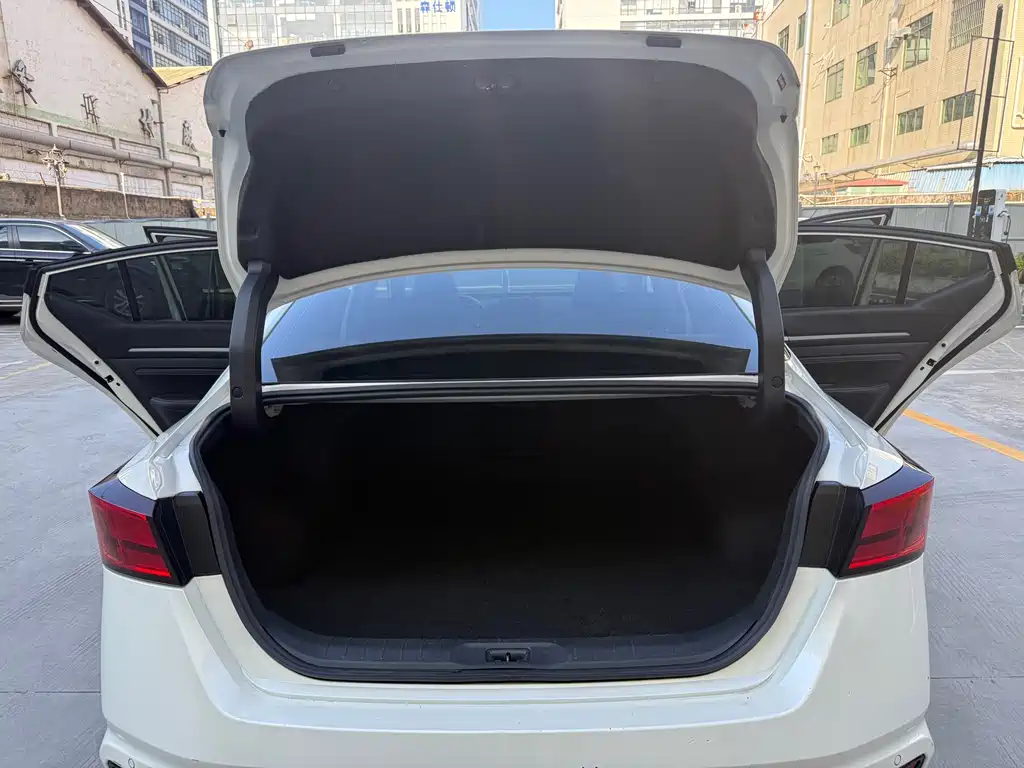 Nissan Teana 2021 — фото 16