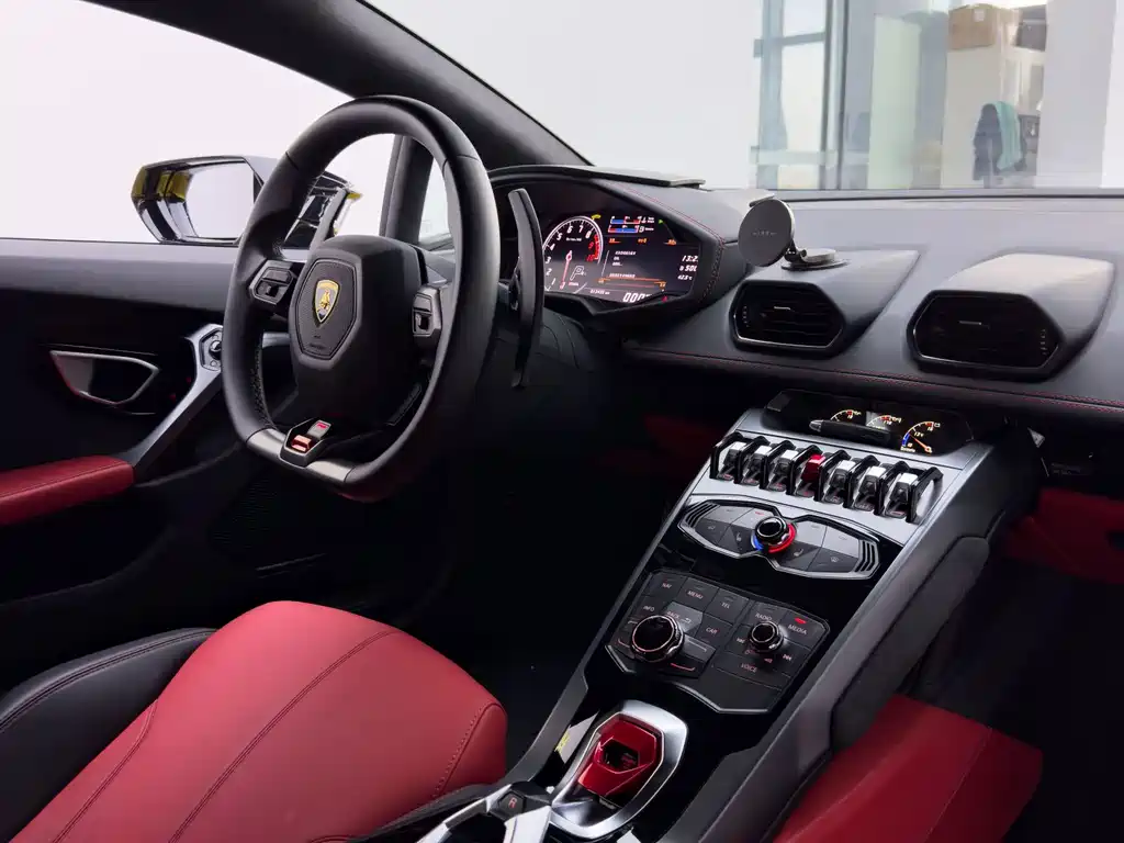 Lamborghini Huracan 2019 — фото 15