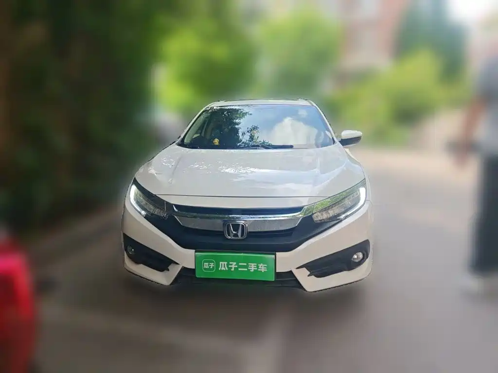 Honda Civic 2018 — фото 24