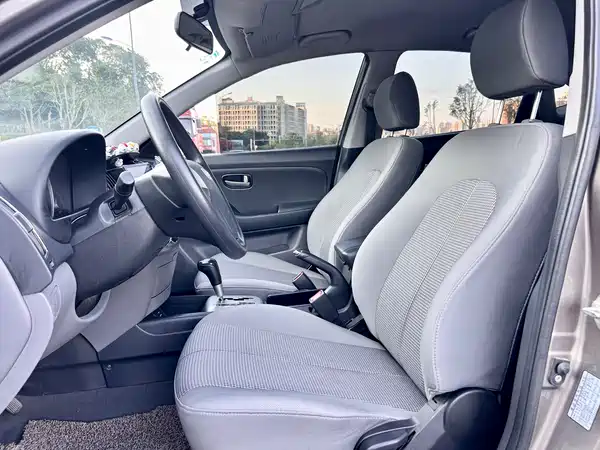 Hyundai Yuedong 2014
